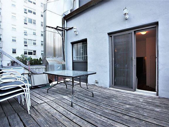 2nd image of 210 E 14th St #2A