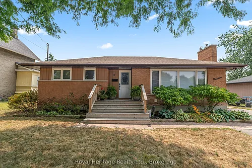 19 Kawartha Dr #LOWER Photo 1