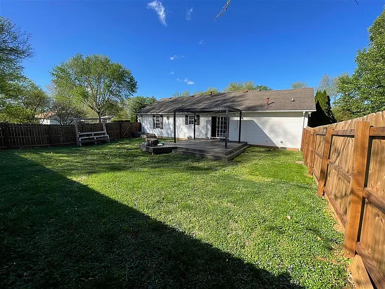 20 Tyne Ave — Photo 5