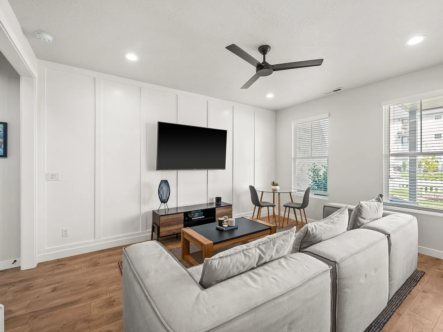 3 bed, 1432 sqft, $2,699 — Photo 2