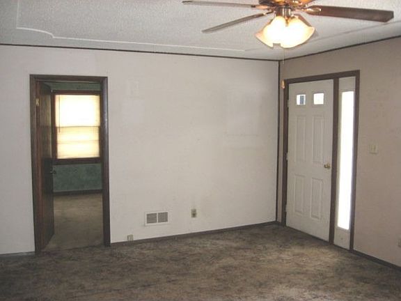 2nd image of 510 Dove Ave