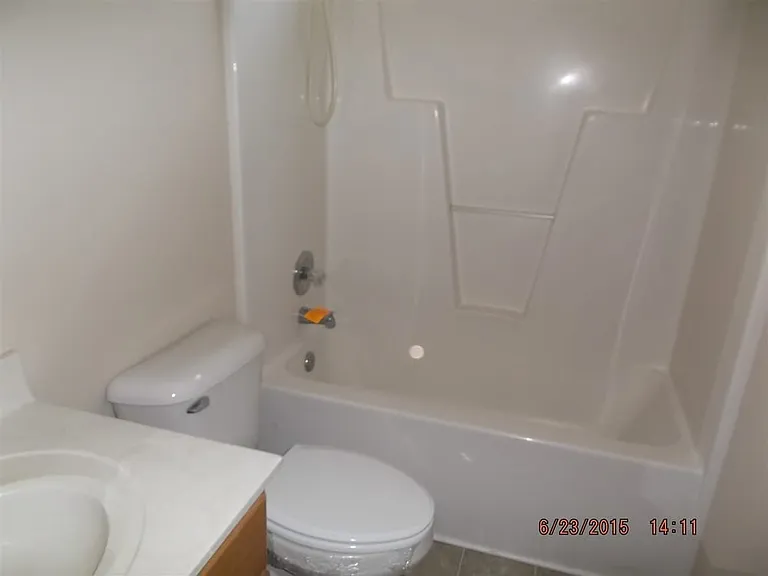 432 Spring Dr — Photo 12