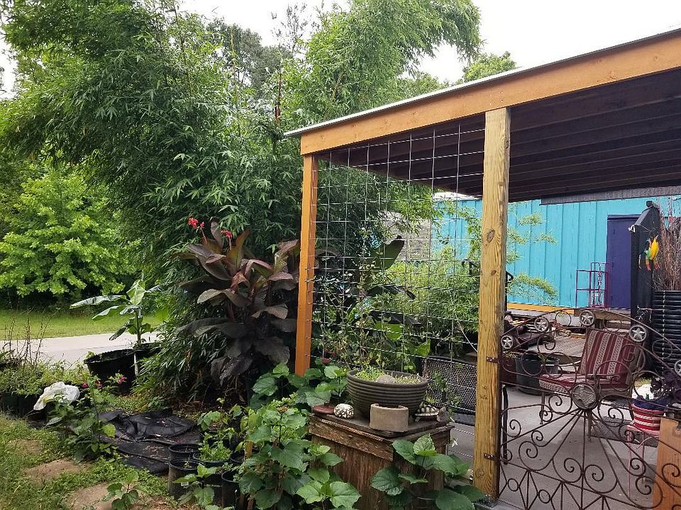 Patio area looking out to the parking lot.