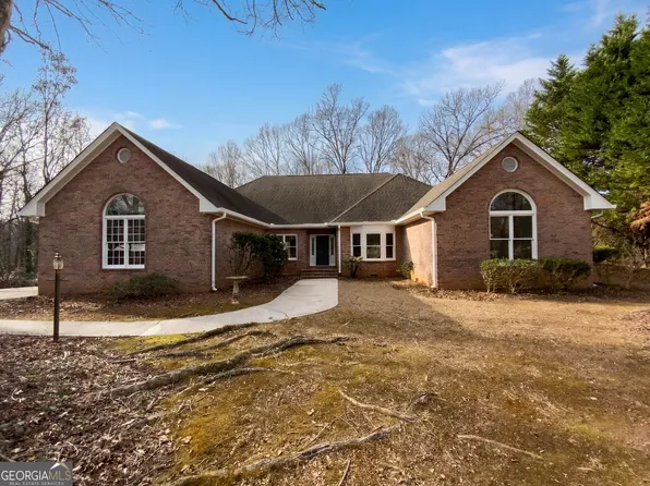 8201 Greens Ct, Jonesboro, GA 30236