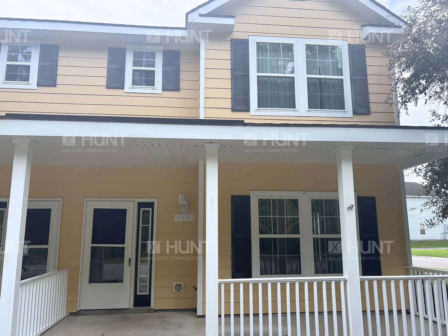 3 bed, 2.5 bath, 1635 sqft, $2,000 — Photo 2
