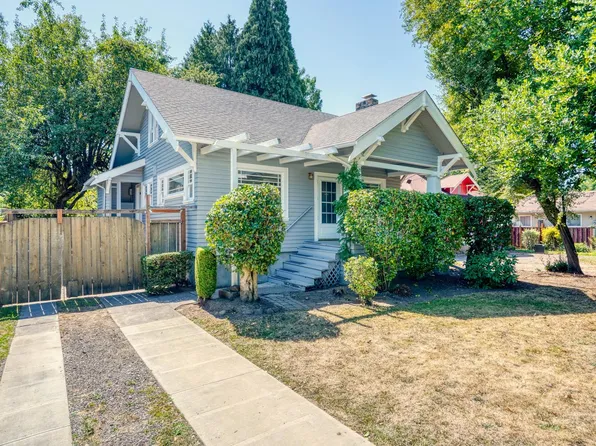 7030 SE Division St, Portland, OR 97206