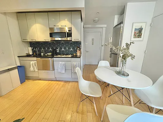 Rented by The Downtown LLC | media 12