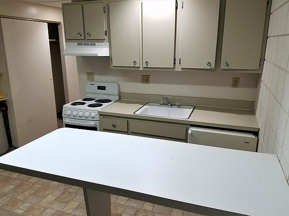2nd image of 2668 Elmwood Ave APT 239