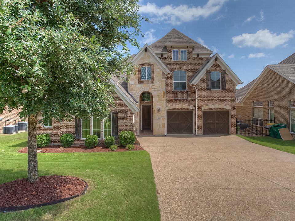 2817 Fountain View Blvd.