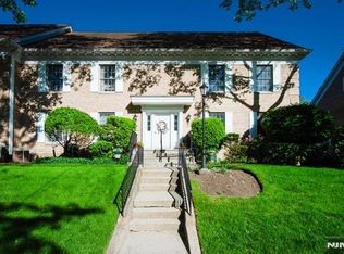 11 S Maple Ave #B, Park Ridge, NJ 07656
