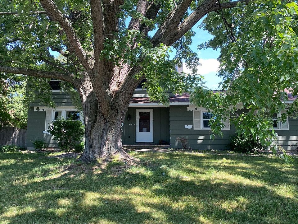 1st image of 4945 Driftwood Dr