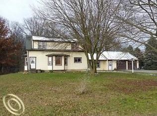 26180 Romine Rd, New Boston, MI 48164