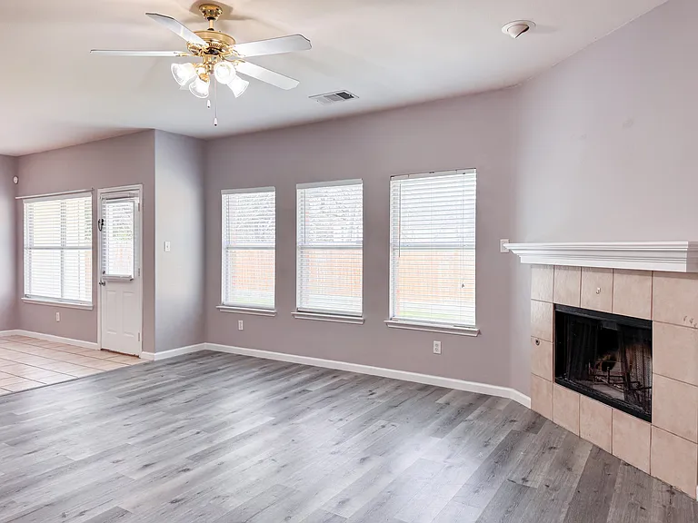 1212 Maple Terrace Dr — Photo 10