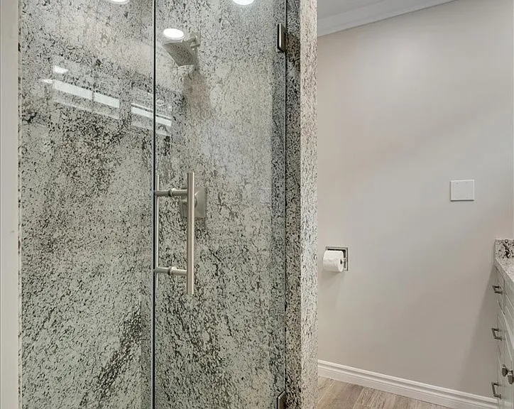 2808 W Oceanfront — Photo 22