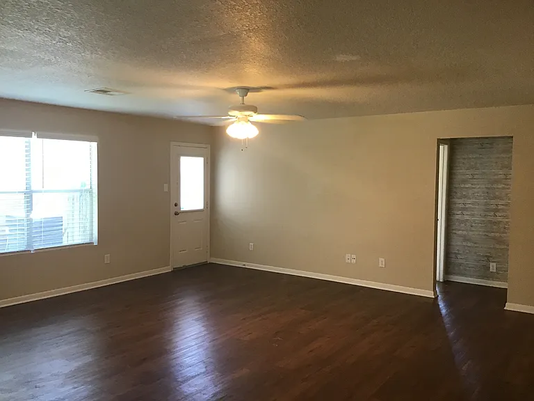5602 Darby Square Trl — Photo 6
