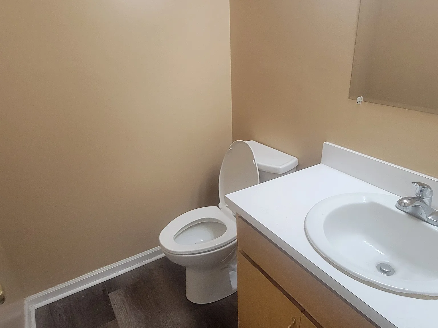 3 bed, 1.5 bath, 1121 sqft, $1,375 — Photo 3