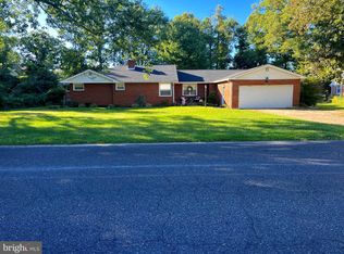 13 Lake Ave, Williamstown, NJ 08094
