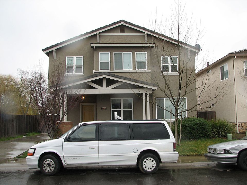 1st image of 3358 Luna Nuevo St