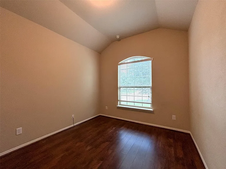 3407 Daniel Falls Ln — Photo 15