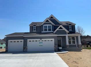 12940 Pine Glen Dr, Grand Haven, MI