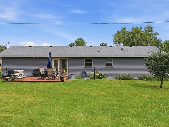 5th image of 3857 N View Dr