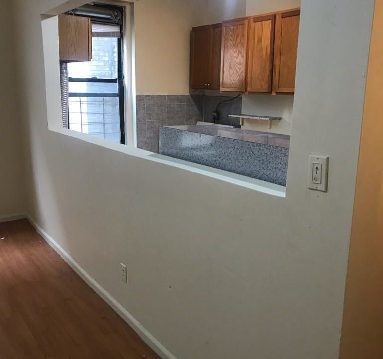 2nd image of 1802 Ocean Pkwy APT E17