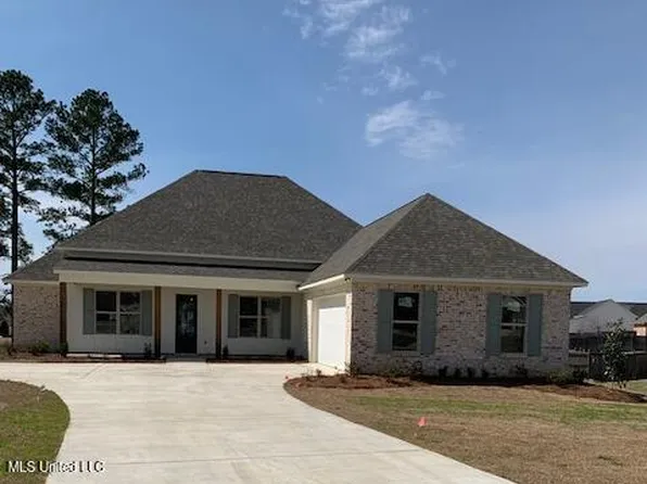 121 Catherine Blvd, Clinton, MS 39056