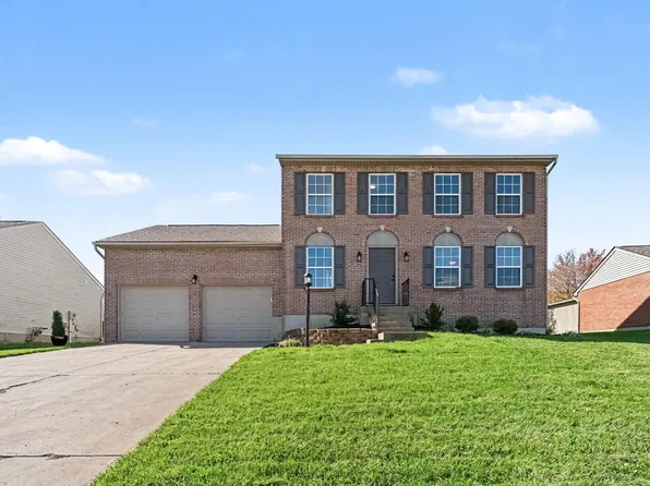 1023 Meadowbrook Ct, Hebron, KY 41048