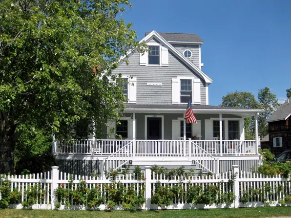 478 Drakes Island Road, Wells, ME 04090