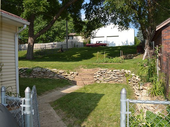 2nd image of 6715 S 31st St