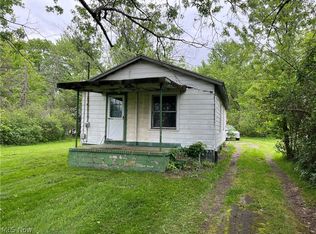 2513 Salt Springs Rd, Mc Donald, OH 44437