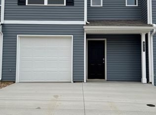 937 Lola Ln, Kingsport, TN 37664