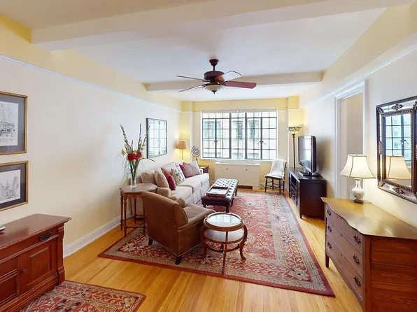 325 E 41st St APT 804, Manhattan, NY 10017