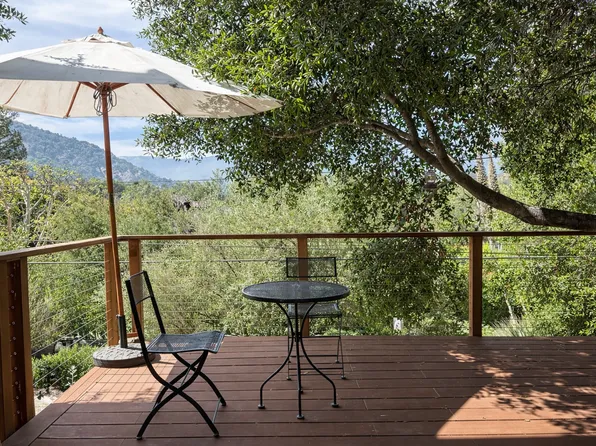 949 Crater Oak Dr, Calabasas, CA 91302