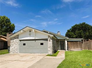 217 Versailles St, Victoria, TX 77904