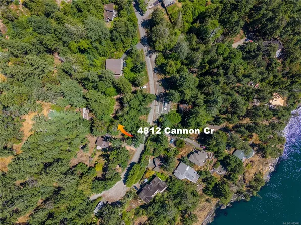 4812 Cannon Cres, Southern Gulf Islands, BC V0N 2M2