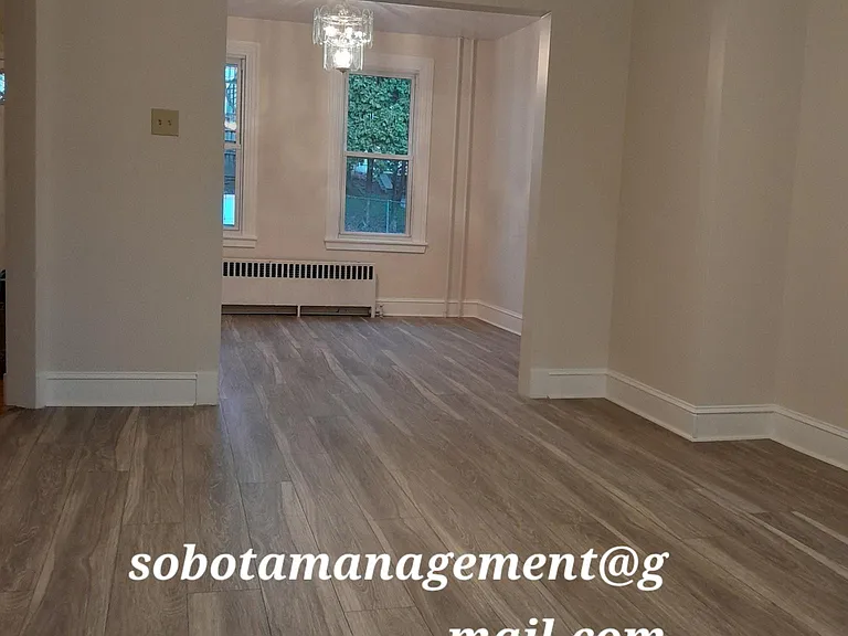 441 New St — Photo 7