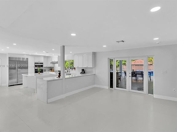 4th image of 5301 SW 190th Ave