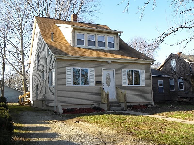 1st image of 307 N Huntington St