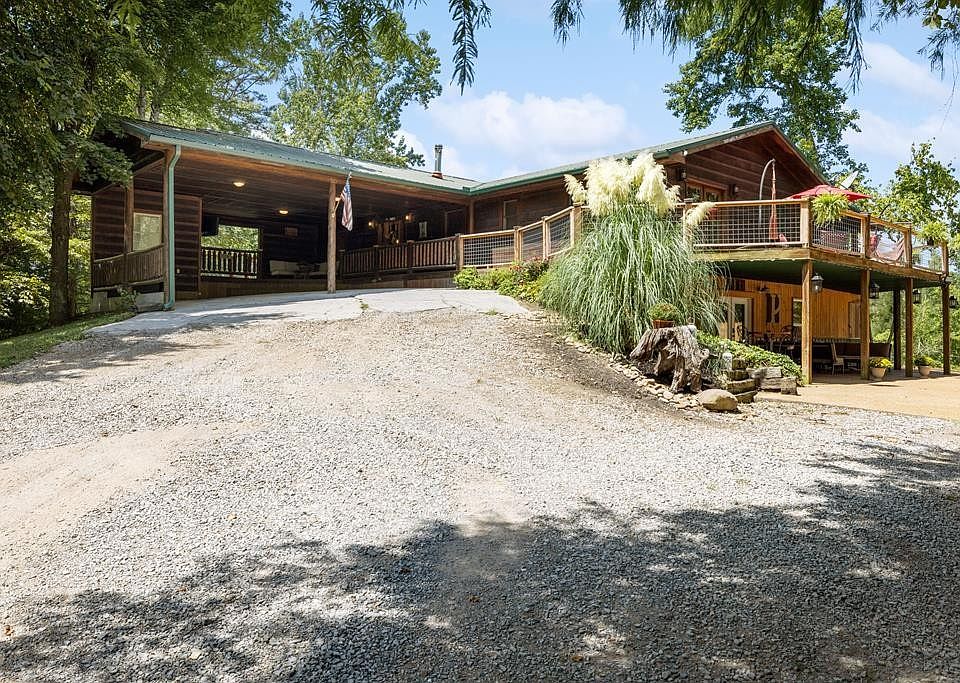 1st image of 1445 Hurst Way