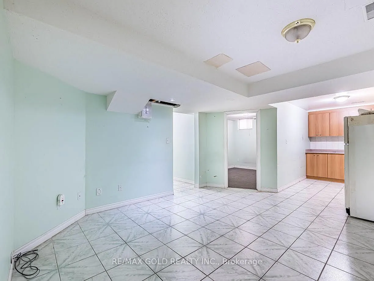 2 bed, $1,800 — Photo 4