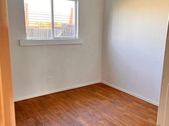 2nd image of 2618 Franklin Way