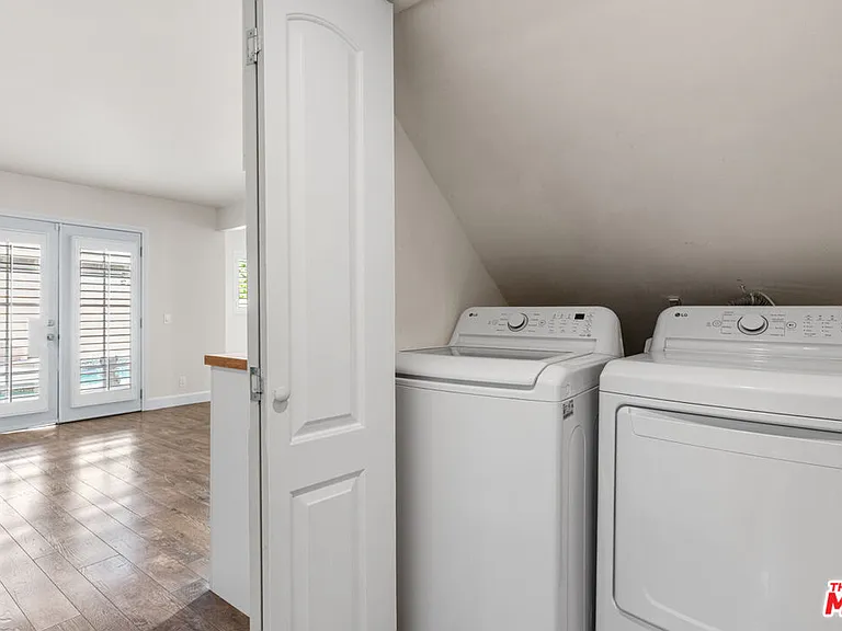 9200 Wystone Ave — Photo 18
