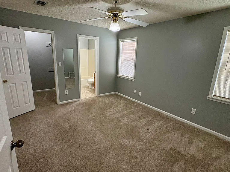 127 Blue Pool Dr — Photo 8