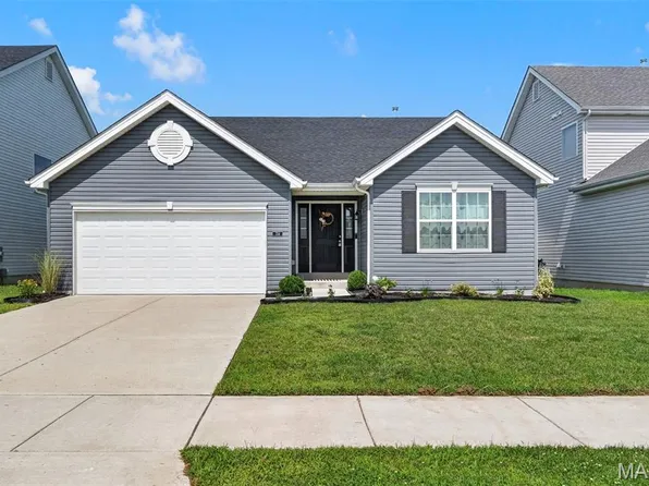 724 Palisades Dr, Saint Charles, MO 63301