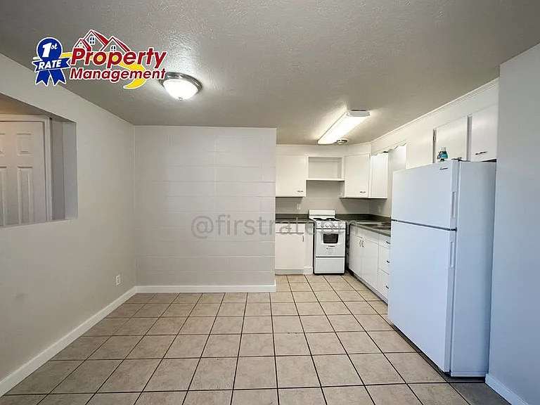 1205 W Beacon St — Photo 6