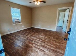 6312 Norwood St, Orange, TX 77630