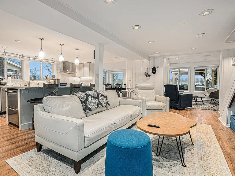 17437 Lakeview Dr — Photo 38