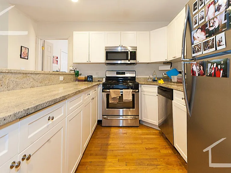 314 Saint Paul St #4R — Photo 11