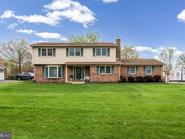 18 Kimmie Ct, Bear, DE 19701